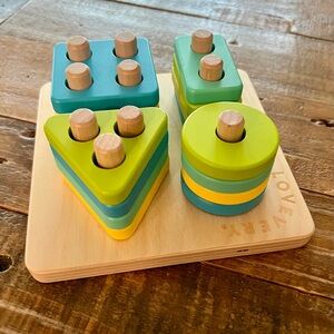 Lovevery Sort and Stack Peg Puzzle